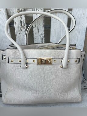 Michael Kors Addison Large Pebbled Leather Tote Belted Studded MK Bag